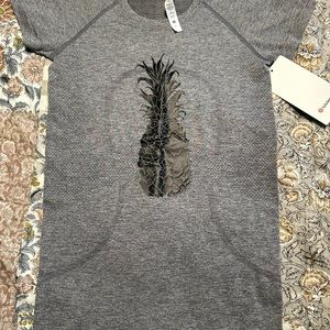 Lululemon Swiftly Tech Top